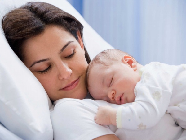   Trẻ bú mẹ thường ngủ ngon và ngủ dễ hơn  