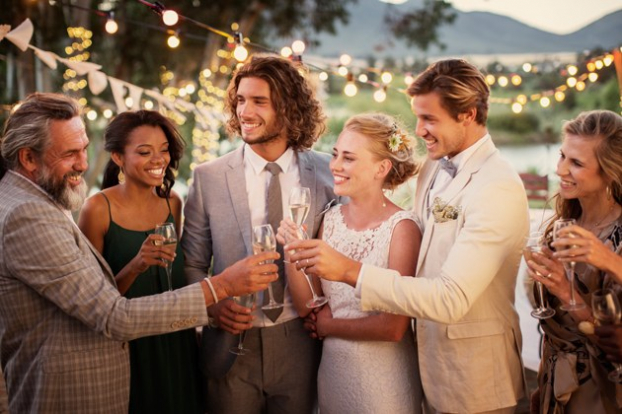 Kinh nghiệm tổ chức tiệc cưới: 5 câu hỏi cần thiết khi lọc danh sách khách mời 0