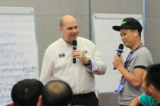 Tuyển cán bộ điều hành cấp cao chặng đua F1 Việt Nam 2020 1