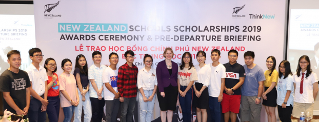   Các em học sinh Việt Nam xuất sắc nhận Học bổng Chính phủ New Zealand bậc Trung học (NZSS)  