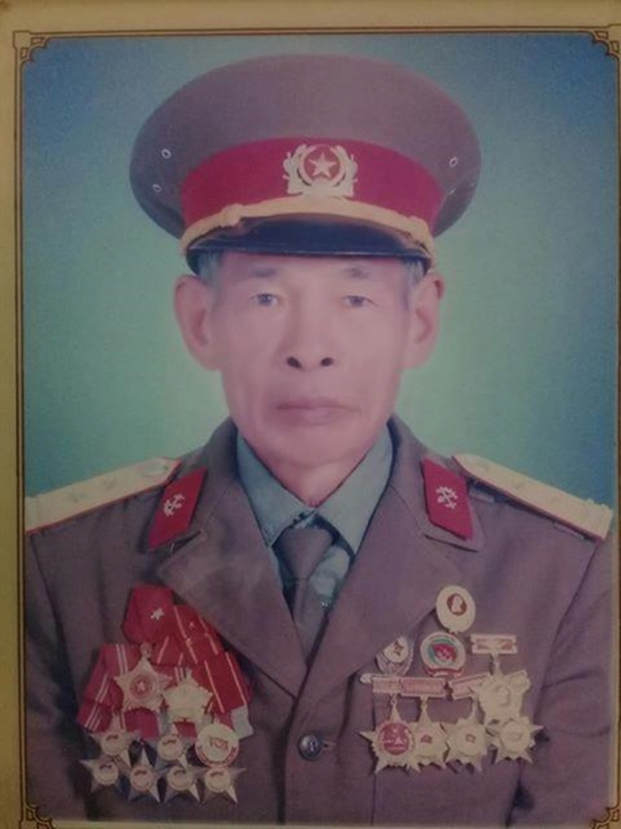   Cựu chiến binh Nguyễn Viết Bồng, người hiến giác mạc đem lại ánh sáng cho 2 người  