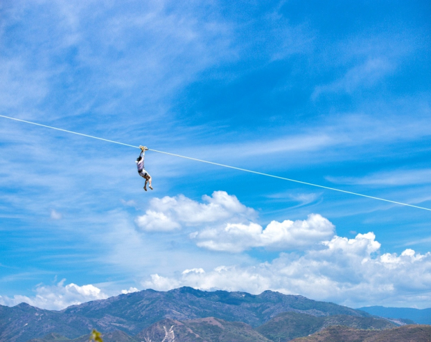 5 lý do không thể bỏ qua đường trượt Zipline dài nhất Việt Nam 0