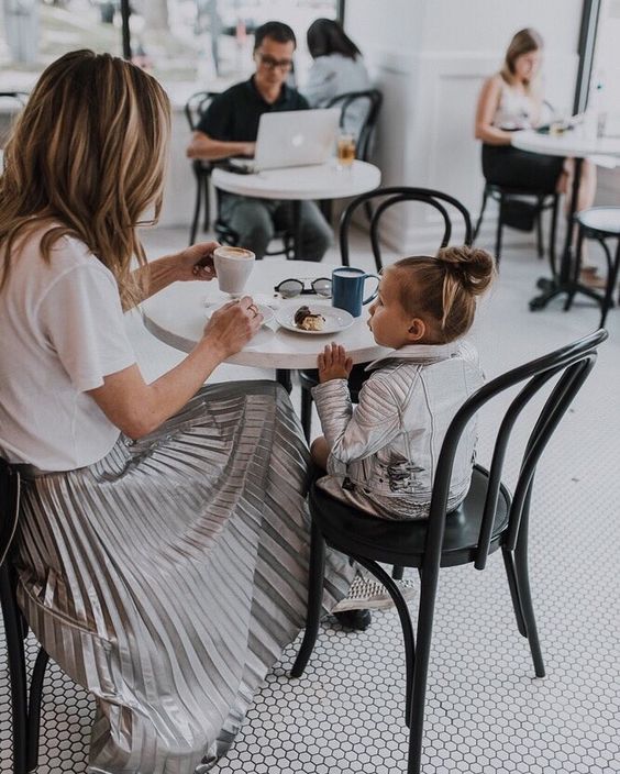 Cafe sáng: 10 thói quen của những bà mẹ hạnh phúc 3