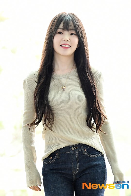 Irene (Red Velvet) gây bão với kiểu tóc mới, netizen khen đẹp như 'búp bê sống' 5