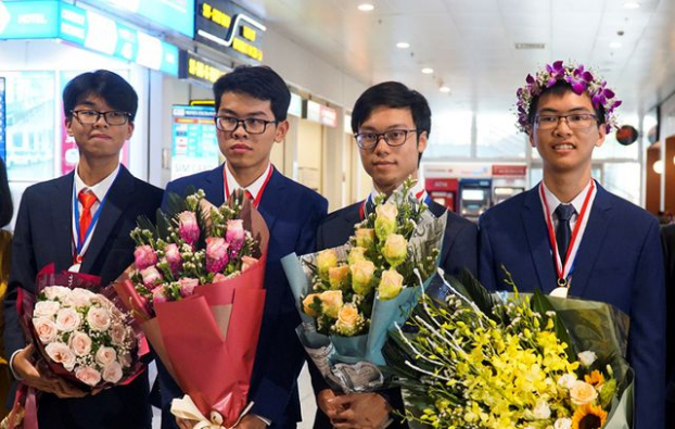   4 thí sinh Việt Nam xuất sắc tại kỳ thi Olympic Hóa học quốc tế 2019.  