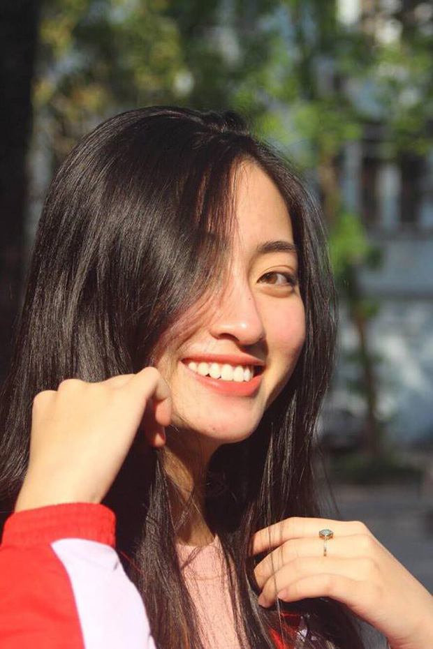 Nhan sắc đời thường vạn người mê của Lương Thùy Linh tân Hoa hậu Thế giới Việt Nam 2019 4