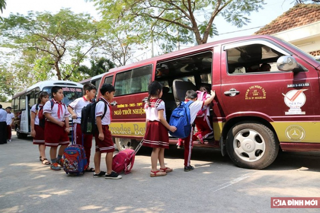 Quy trình đưa đón học sinh bằng xe buýt an toàn nhất, nhà trường và phụ huynh cần ghi nhớ 2