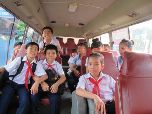 Quy trình đưa đón học sinh bằng xe buýt an toàn nhất, nhà trường và phụ huynh cần ghi nhớ 1
