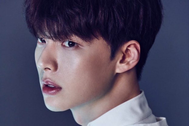 10 nam diễn viên có đôi mắt đẹp nhất Kbiz: Song Joong Ki và Gong Yoo lọt top 7