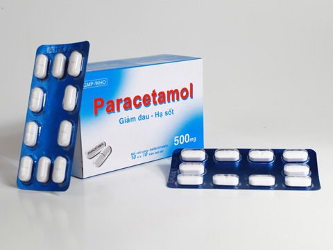 Uống Paracetamol hạ sốt quá liều, bé trai 27 tháng ở Phú Thọ nguy kịch 1