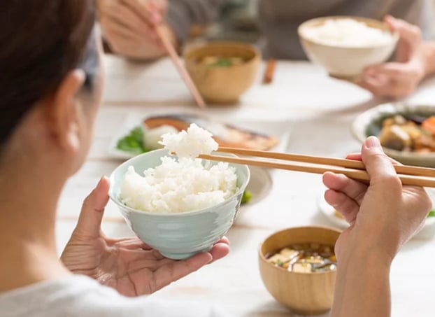 Chúng ta đang ăn quá nhanh mà không ý thức đầy đủ tác hại của nó gây ra hàng ngày 0