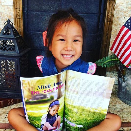 Cô bé gốc Việt không tay, vẽ tranh bằng chân, gây quỹ 5.000 USD lên truyền hình Mỹ 4