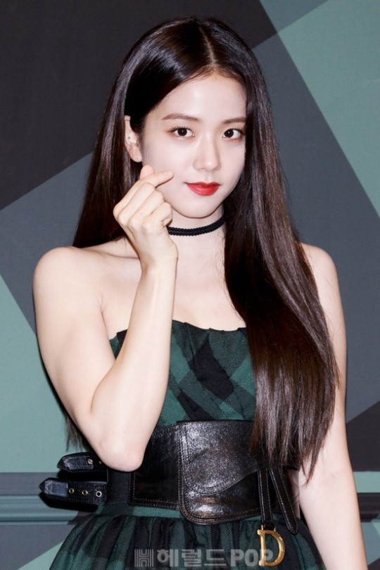   Jisoo (BLACKPINK) khiến netizen trầm trồ vì nhan sắc đẹp tựa nữ thần  
