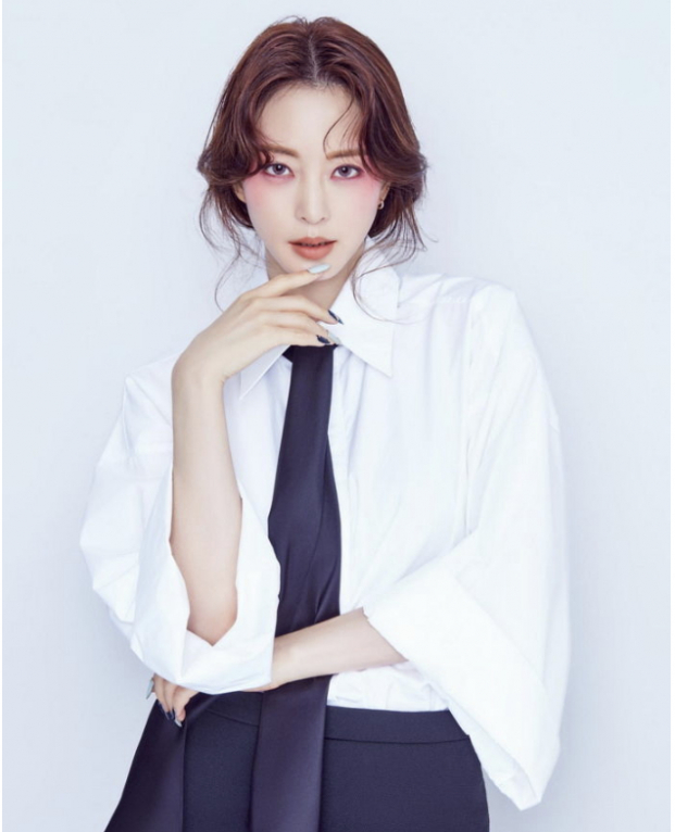 Han Ye Seul đẹp mê hoặc trong bộ ảnh mới, netizen trầm trồ đúng chuẩn 'Nữ thần mùa thu' 4