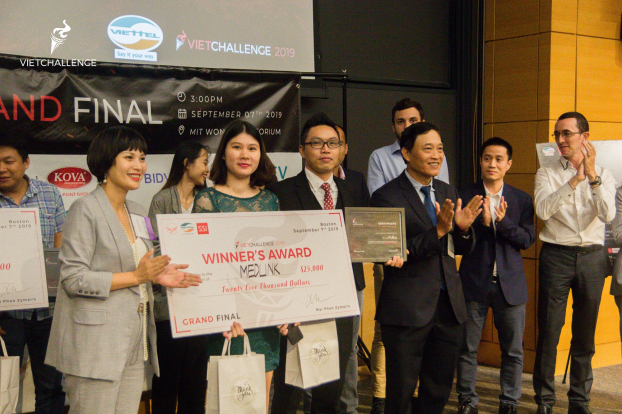   Giải pháp liên kết các nhà cung cấp thuốc Medlink đoạt giải quán quân cuộc thi với giải thưởng 25.000 USD  