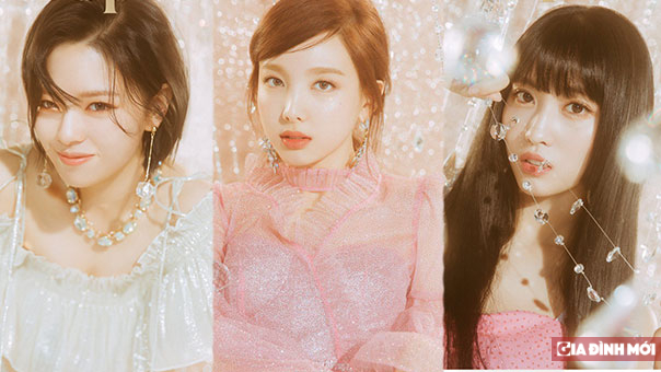   TWICE tung teaser comeback: Nayeon, Jungyeon đẹp lụi tim, Momo làm nên kì tích  