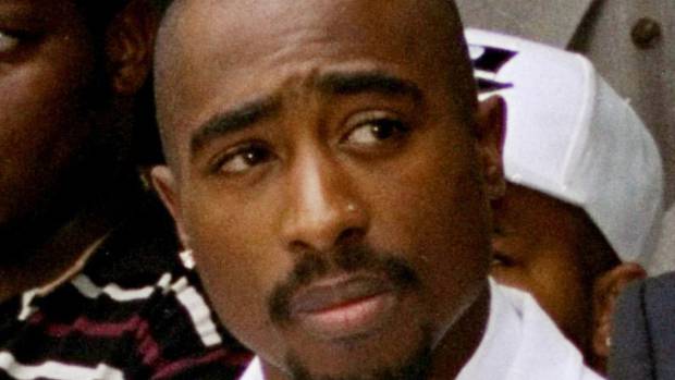   Rapper Tupac Shakur vào năm 1996  