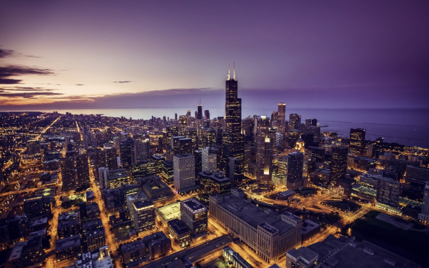   Ngắm toàn cảnh Chicago về đêm từ trực thăng sẽ là trải nghiệm không bao giờ quên (Ảnh: Shutterstock)    
