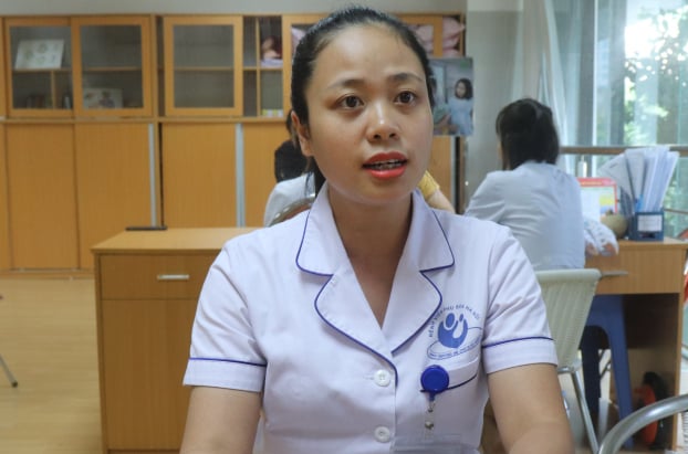   Điều dưỡng Đinh Thị Thu Hằng (cử nhân phòng điều dưỡng, bệnh viện Phụ sản Hà Nội).  