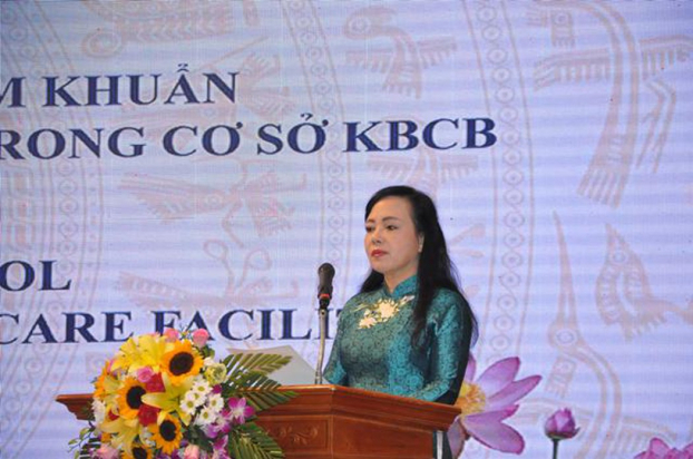   Bộ trưởng Bộ Y tế Nguyễn Thị Kim Tiến phát biểu tại hội nghị  