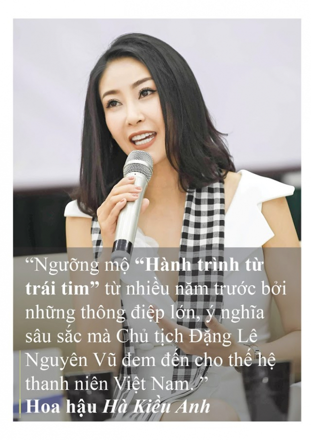 Những câu nói ấn tượng của người đẹp Việt khi tặng sách tại Đồng bằng Sông Cửu Long 3