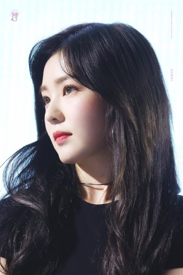 Irene (Red Velvet) nhìn chính diện đã quá đẹp, góc nghiêng còn thần thánh hơn 9
