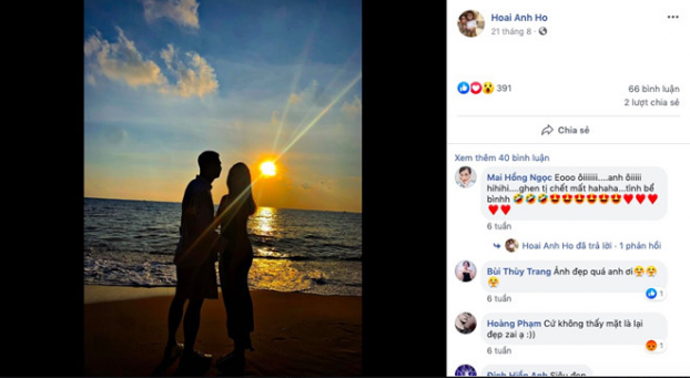   Cuối tháng 8 vừa qua, cặp đôi cũng có chuyến đi du lịch cùng nhau. Nhạc sĩ Hồ Hoài Anh đã đăng tải bức ảnh chụp 2 người tình tứ bên bờ biển. Ca sĩ Đông Nhi còn bày tỏ sự ngưỡng mộ trước tình cảm mà cặp đôi dành cho nhau.  