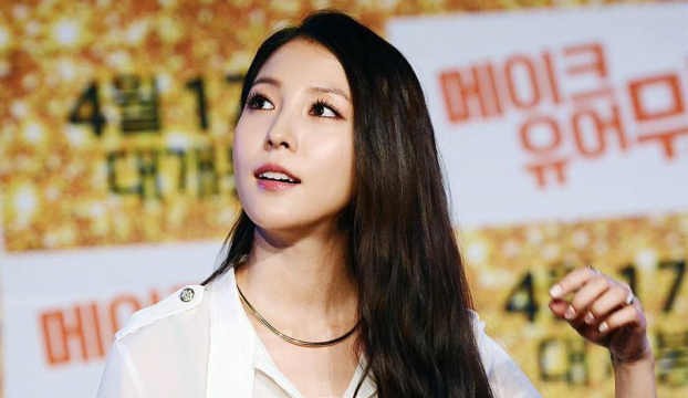 10 idol Kpop giấu tuổi cực đỉnh: Người được khen trẻ trung, kẻ bị chê 'dừ' như bà thím 4