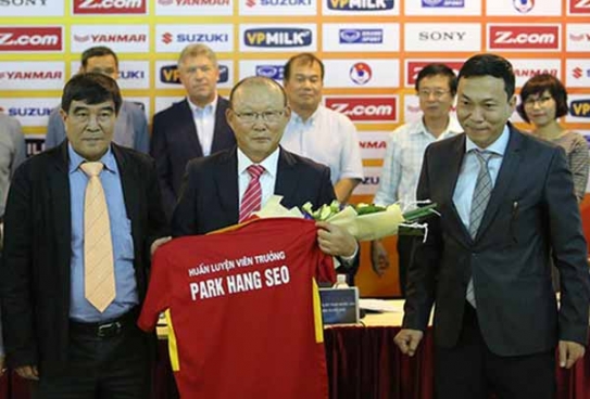   HLV Park Hang-seo đã trải qua 2 năm gắn bó cùng bóng đá Việt Nam  