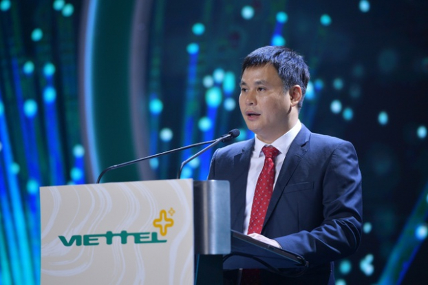   Ông Cao Anh Sơn, Tổng Giám đốc Viettel Telecom.  