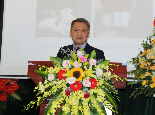   GS.TS Lê Ngọc Thành, Giám đốc bệnh viện chia sẻ tại lễ kỷ niệm.  