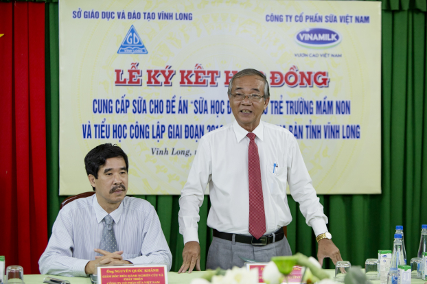   Ông Phạm Văn Hồng, Phó Giám đốc Sở GD và ĐT tỉnh Vĩnh Long cho biết: “Việc ký kết hợp đồng với Vinamilk triển khai đề án SHĐ là một cột mốc quan trọng trong hoạt động sư phạm của tỉnh Vĩnh Long”.  