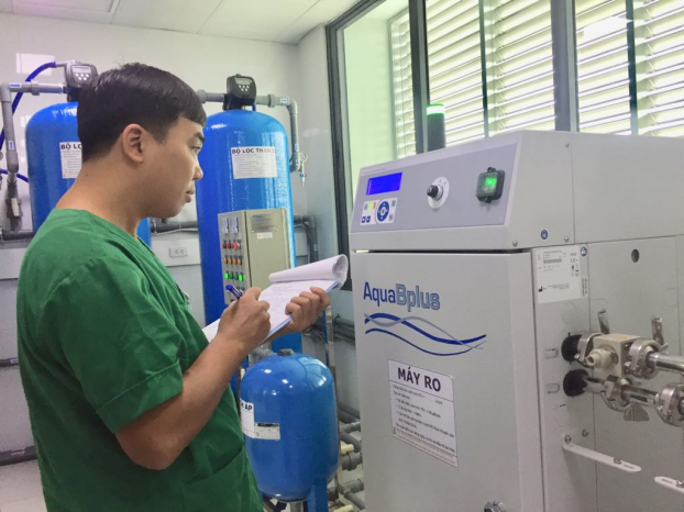   Để đảm bảo an toàn trong lọc thận nhân tạo, các bệnh viện cần phải có người chuyên trách về hệ thống xử lý nước, dịch lọc  