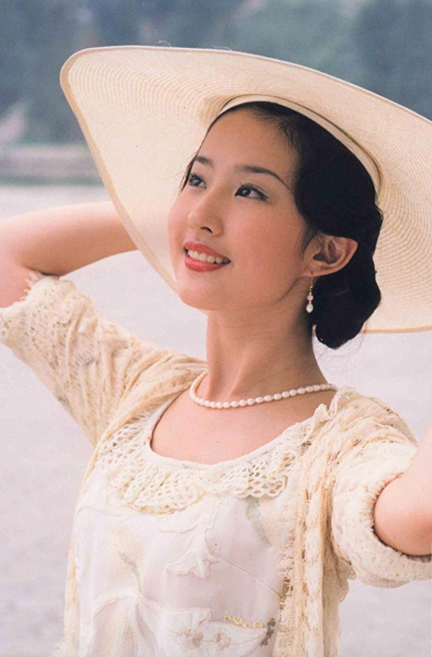 Tạo hình dân quốc của sao nữ Hoa ngữ: Dương Mịch đẹp sắc sảo, Dương Tử bị chê 'dừ' 7