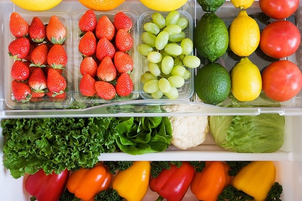  Ăn rau xanh và hoa quả tươi giúp bạn có khỏe mạnh hơn trong thời kỳ mãn kinh  