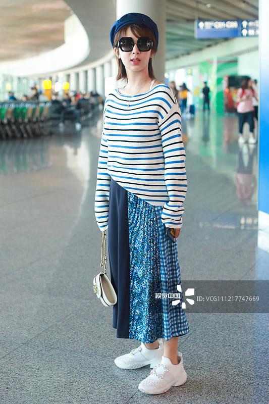Dương Tử, Trịnh Sảng bị dìm hàng vì thời trang thảm họa ở sân bay 2