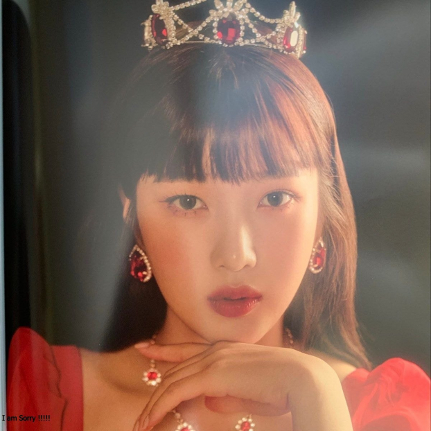 Red Velvet trở lại: Irene như nữ hoàng, em út 'lột xác', đến anti fan cũng phải trầm trồ 10