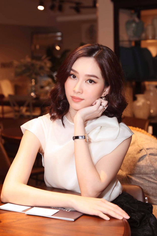 Tin sao Việt 25/11: Lương Thùy Linh đọ sắc bên dàn người đẹp Miss World 2019 8
