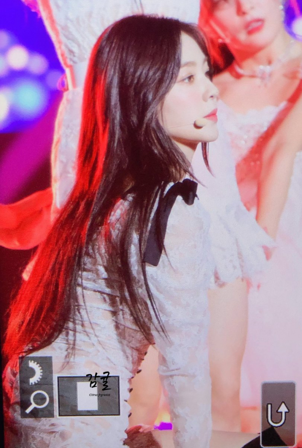 Irene (Red Velvet) khiến dân tình trụy tim vì quá đẹp tại AAA 2019 8