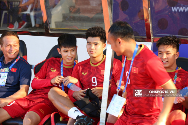   Sau trận đấu thành công với Brunei, tiền đạo Đức Chinh không đá chính trong trận đấu hôm nay  