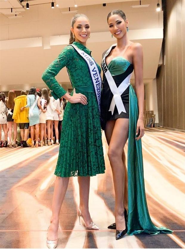 Mặc bị chê sến sẩm, Hoàng Thùy vẫn khiến fan nở mặt vì chặt đẹp đối thủ tại Miss Universe 7