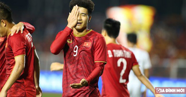   Xem lại 2 tình huống Tiến Linh gọi Đức Chinh trả lời ghi bàn nâng tỉ số trận đấu lên 3-0  