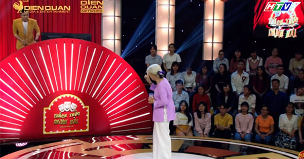   Thách thức danh hài tập 10: Dàn thí sinh dập Ngô Kiến Huy tơi bời trên sân khấu  