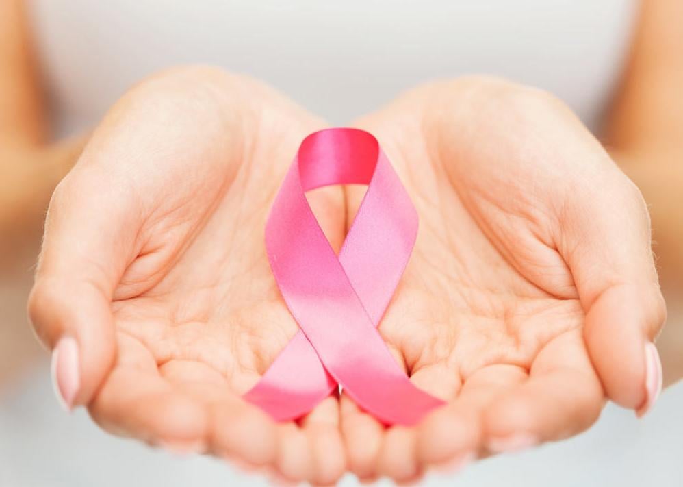   Ung thư vú ở nữ cao gấp 100 lần nam giới  