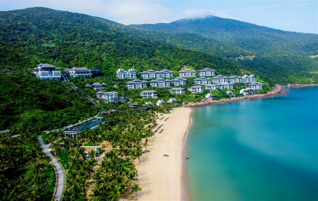   InterContinental Danang Sun Peninsula Resort do Sun Group đầu tư xây dựng nhận nhiều giải thưởng danh giá quốc tế.  