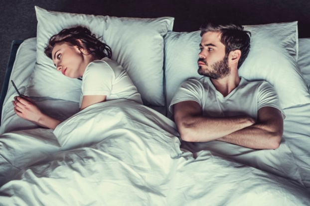 Nghiên cứu mới: Vợ chồng ngủ riêng giúp cải thiện sức khỏe và mối quan hệ 1