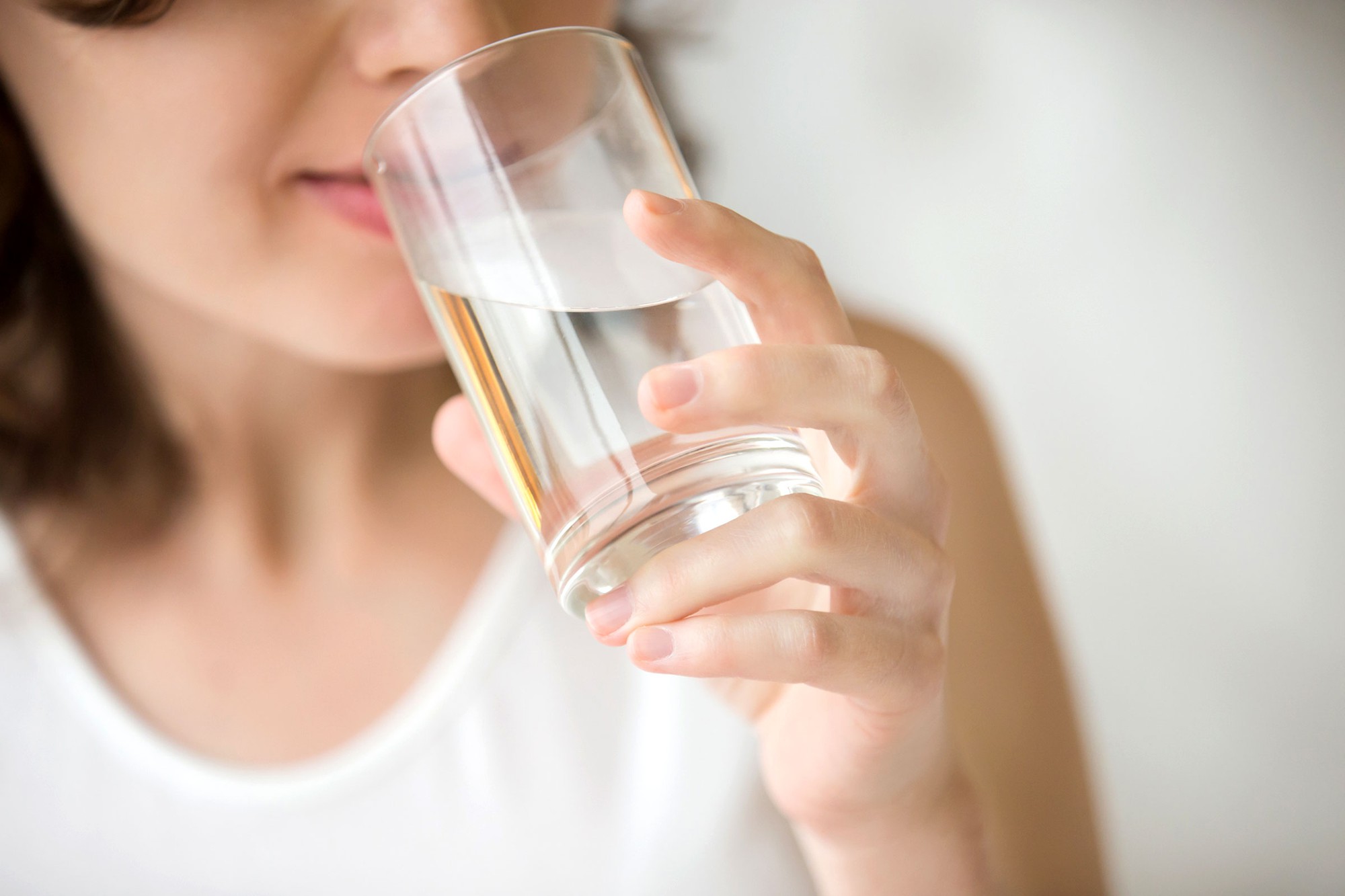   Uống đủ nước để đề phòng bệnh trĩ (Ảnh minh họa)  