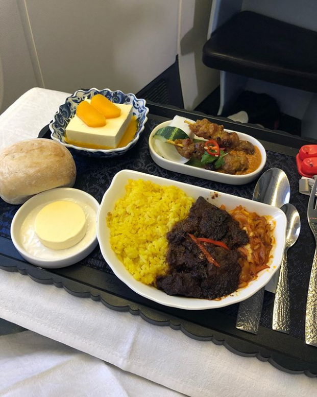 Đồ ăn trên máy bay của các nước trên thế giới khác nhau như thế nào? 10