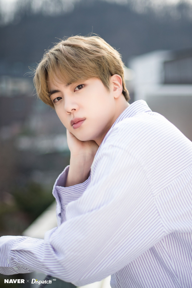 Học Jin (BTS) cách chăm da ẩm mịn cực hiệu quả mà đơn giản 5