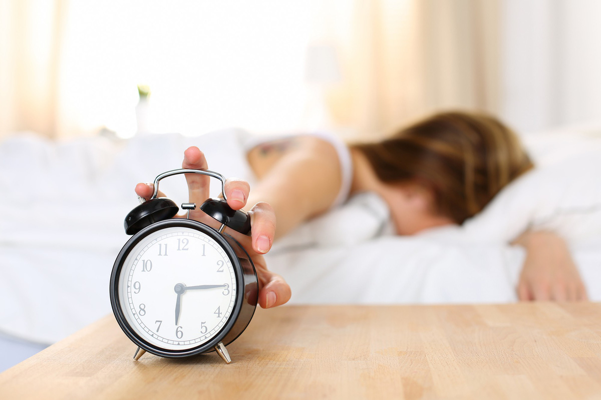   Ngủ nhiều có thể là dấu hiệu của bệnh suy tuyến giáp  